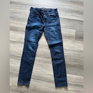 Express Women’s Super Skinny Mid Rise Jean